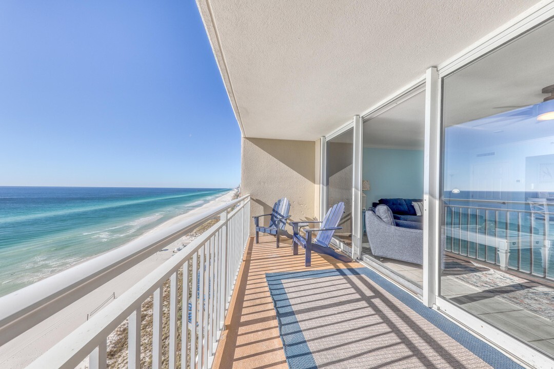 The Florida Panhandle's Ultimate Vacation Planning site